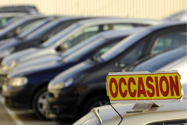 Acheter une voiture neuve. Achat ou échange de voitures d'occasion. Moteur de